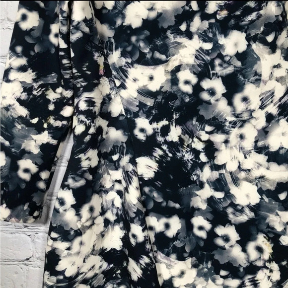 Zara Floral print dress, Size Medium, Very Good Condition - Picture 5 of 5
